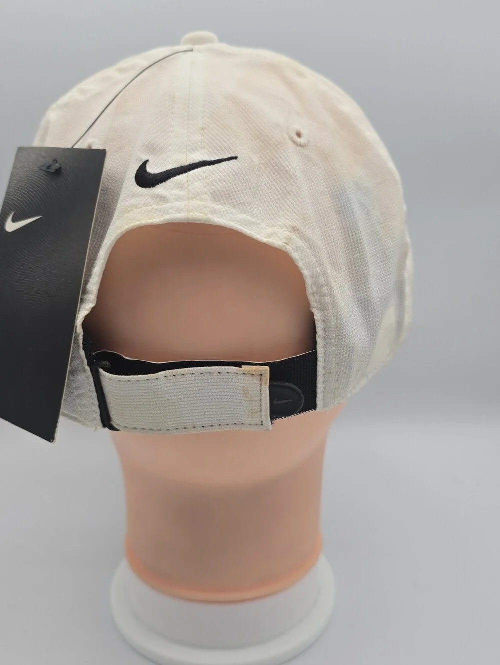Nike Legacy91 Dri-Fit Ceasers Entertainment Cream Adjustable Hat